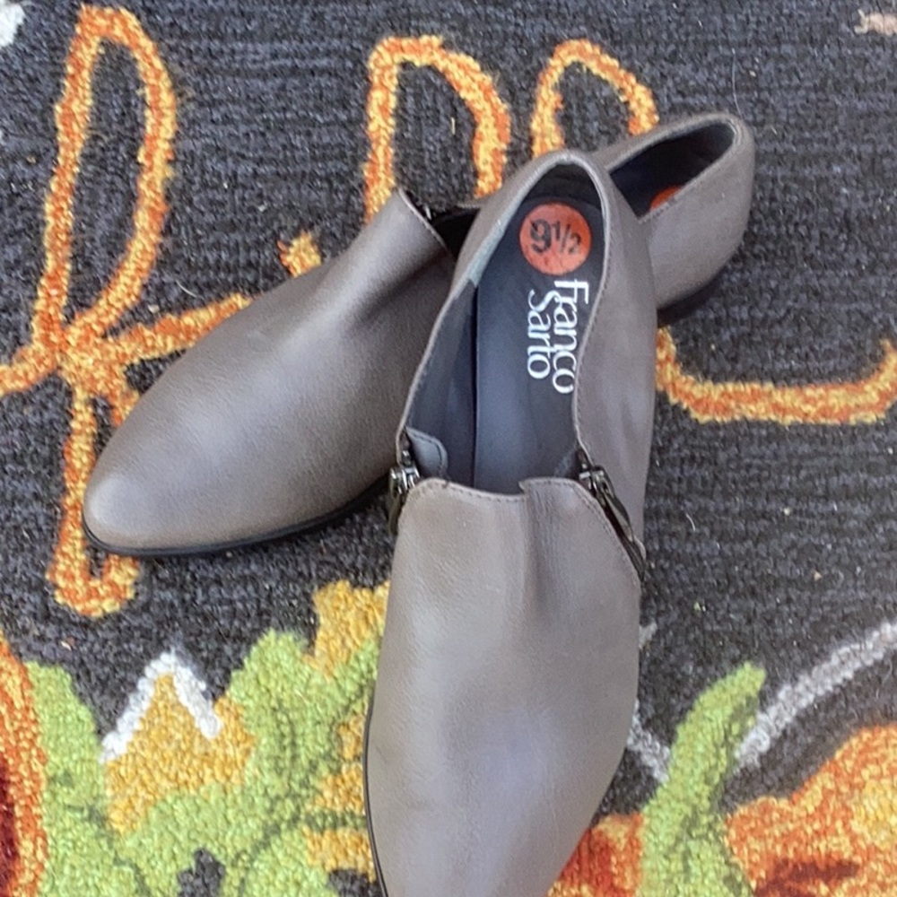 Franco Sarto grey learner loafers NWT